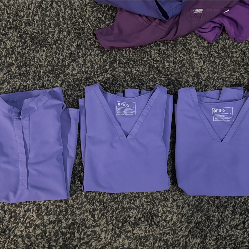Three figs scrub tops. Limited edition blueberry color. Casma & Rafaela